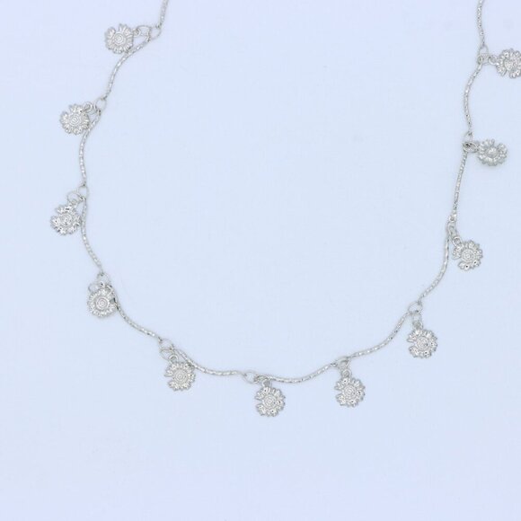 "Minimalist & Elegant Necklace Chain – Perfect for Women & Girls | UNVRC1093 - Picture 2 of 10